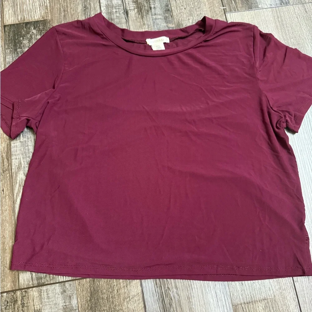 Bozzolo Bundle - 2 Mesh Crop Tops (maroon & tan) and Criss Cross Black Tank Top - Picture 3 of 5